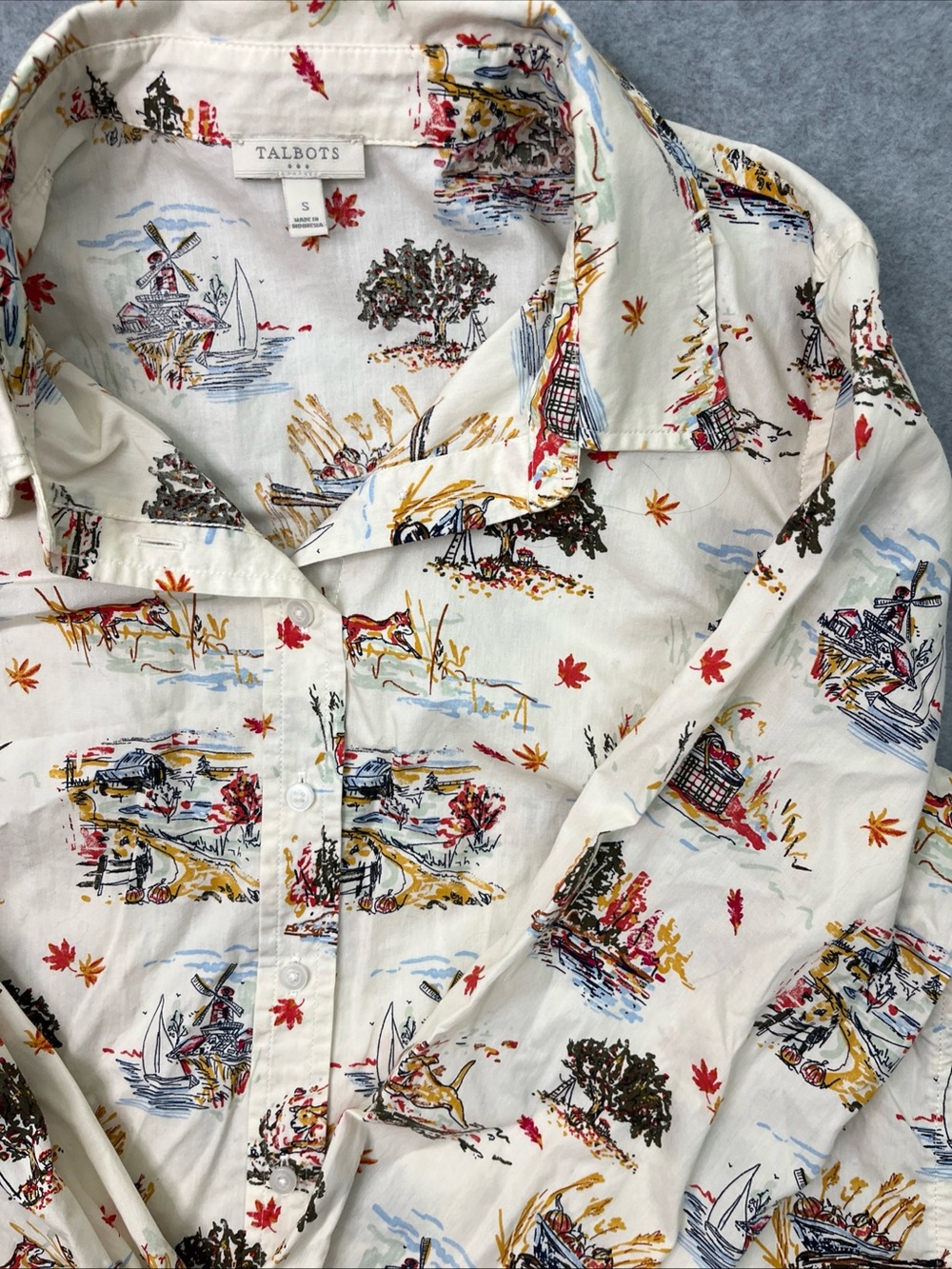 Talbots Button Up Shirt Small Fox Dog Pumpkin Leaves Apple Trees Novelty Top